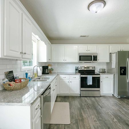 Cozy And Contemporary Villa 1 Mile From Gsu Statesboro Buitenkant foto