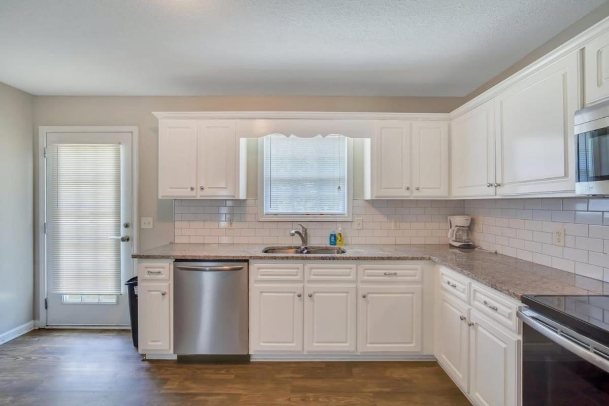 Cozy And Contemporary Villa 1 Mile From Gsu Statesboro Buitenkant foto