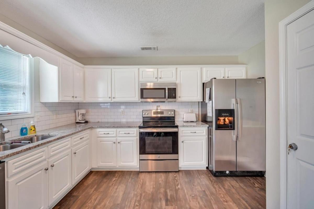 Cozy And Contemporary Villa 1 Mile From Gsu Statesboro Buitenkant foto